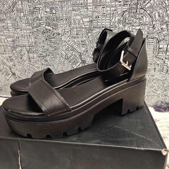 Chunky Black Leather Sandals- Windsor Smith - Picture 1 of 9